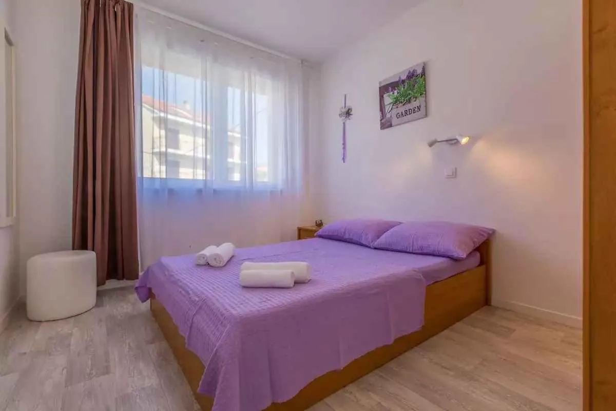 Apartments In Novi Vinodolski 39117