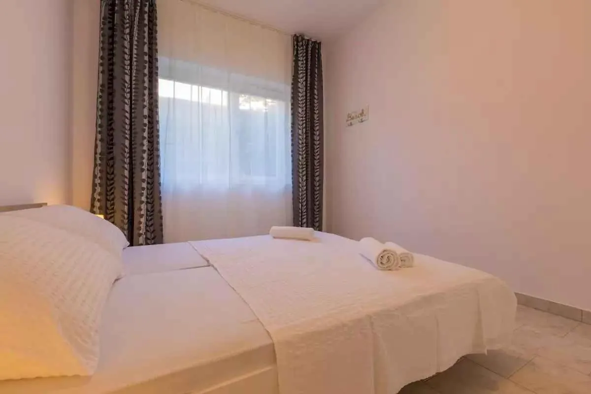 Apartments In Novi Vinodolski 39117